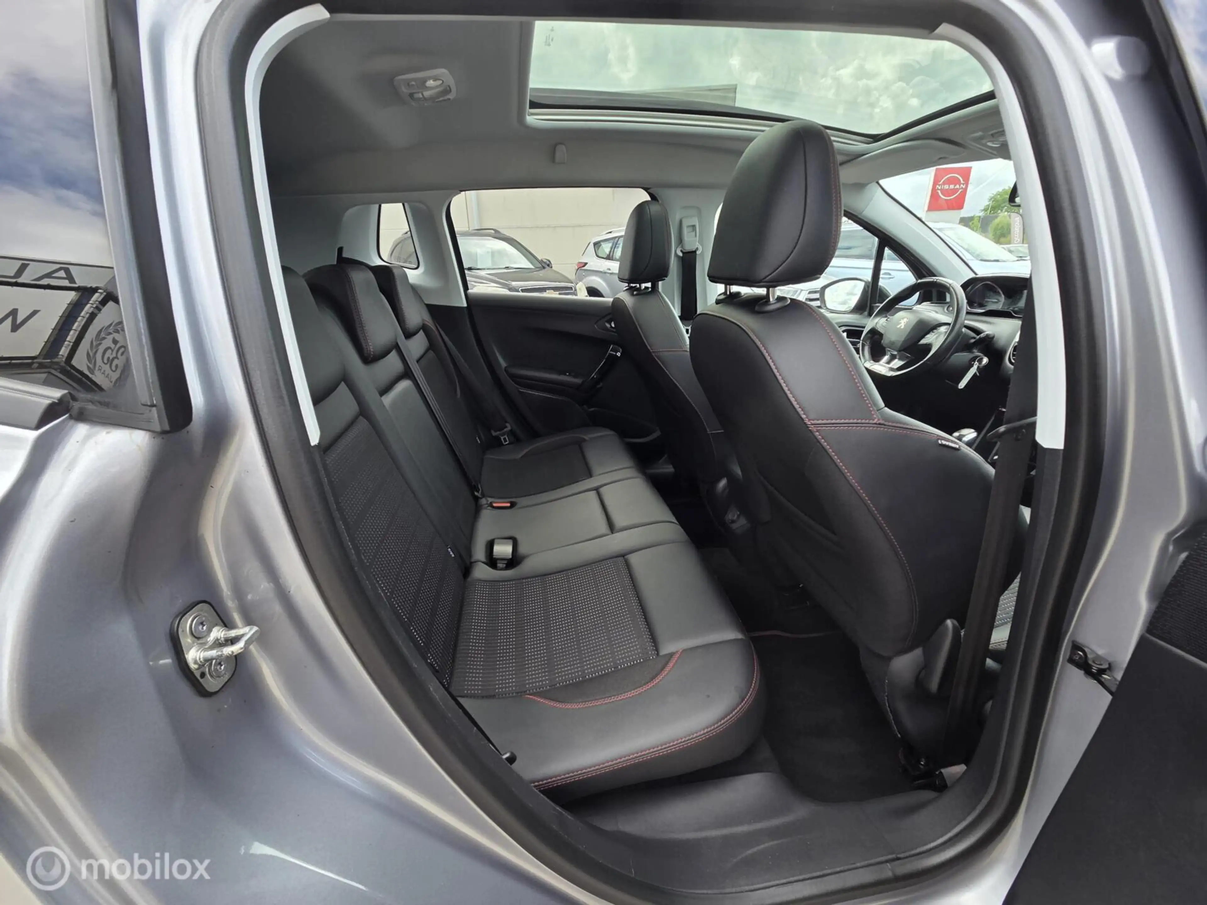 Peugeot 2008 1.2 PureTech GT-line Camera/Nav/Pano/Trekhaak — photo 15