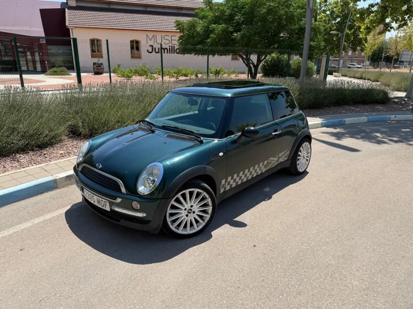 MINI Cooper Зелений - 1