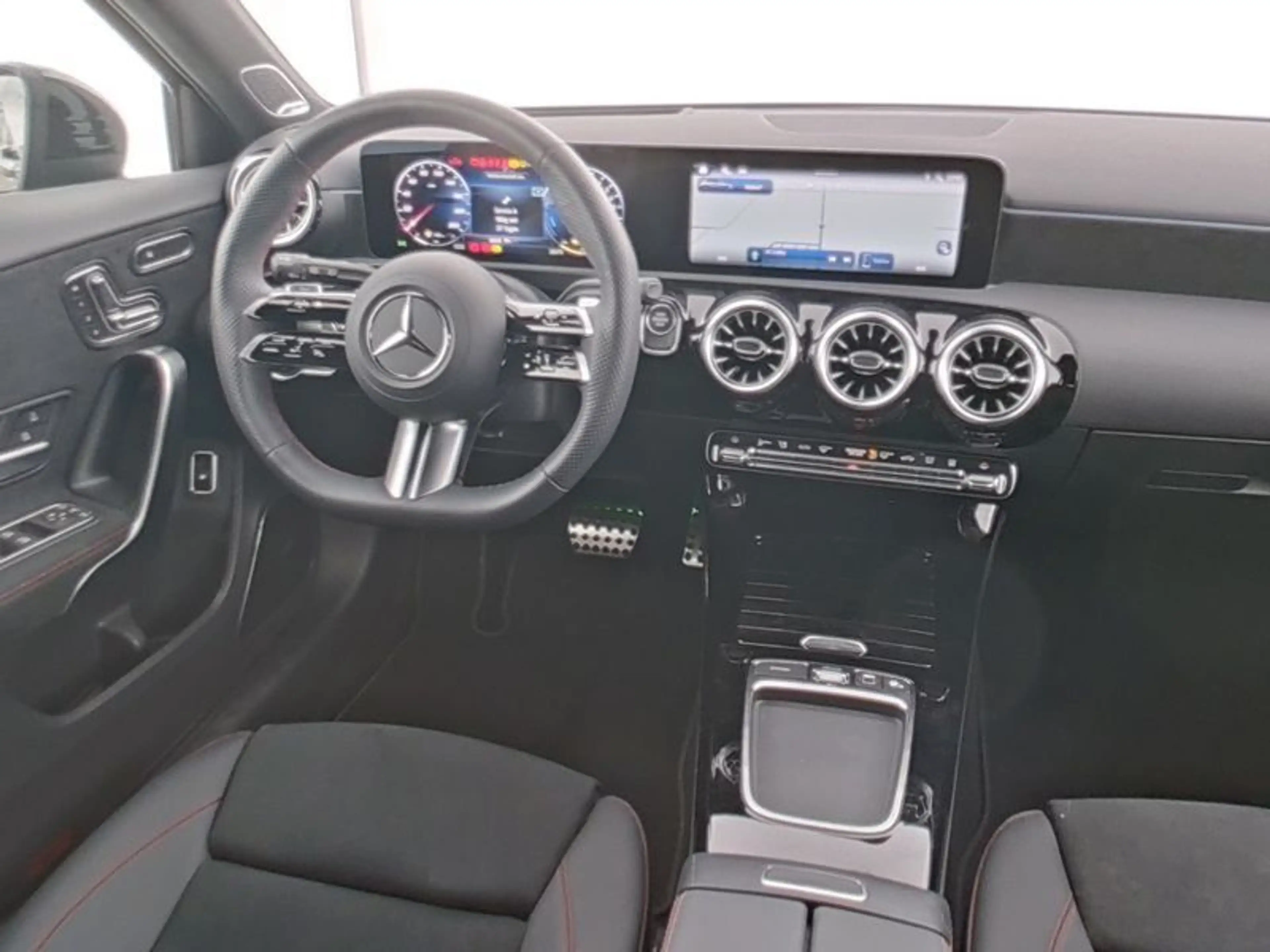 Mercedes-Benz A 250 e AMG Plus*PAno*HUD*Distro*Burm*22kW*Night — photo 6
