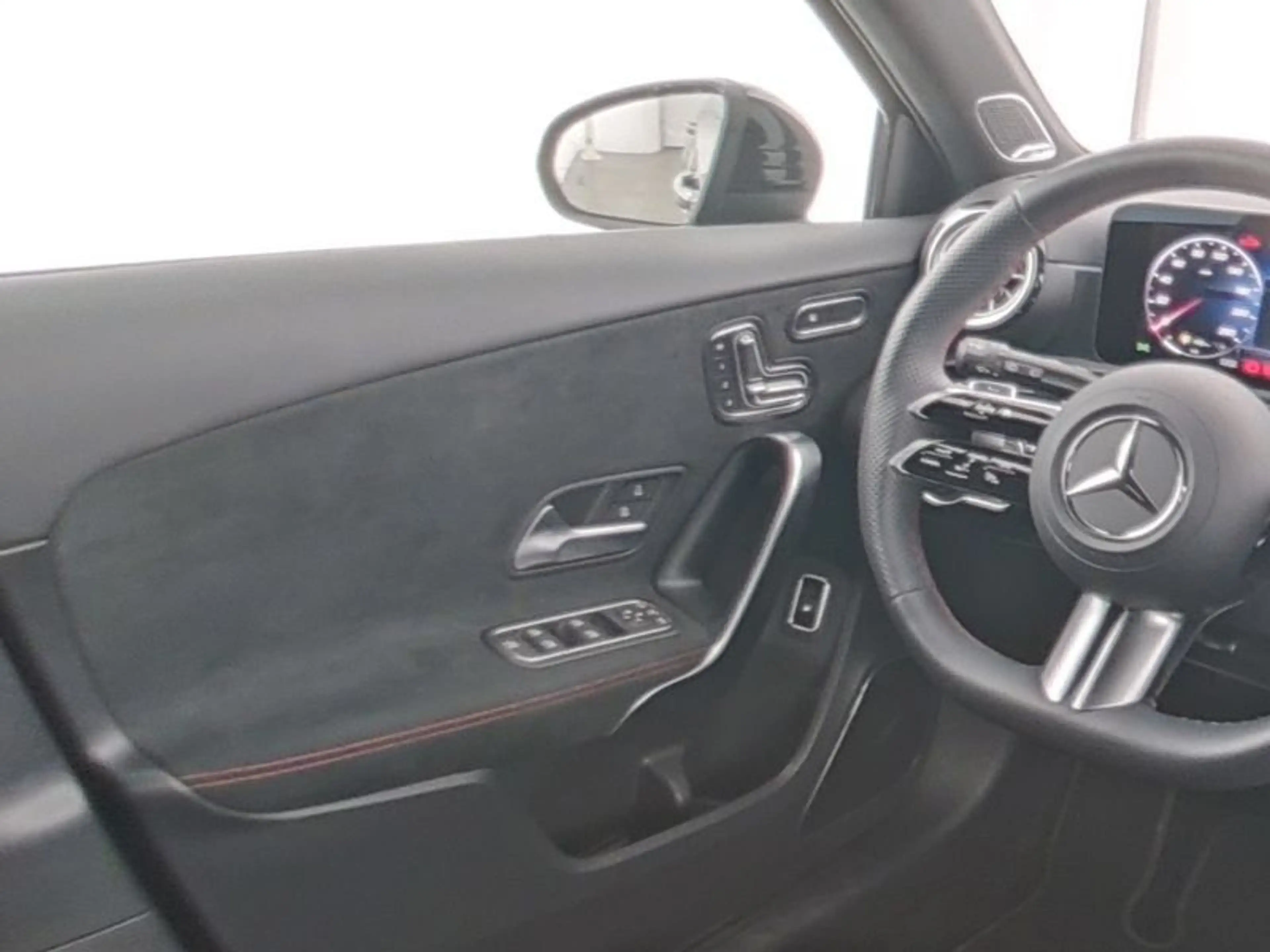 Mercedes-Benz A 250 e AMG Plus*PAno*HUD*Distro*Burm*22kW*Night — photo 9