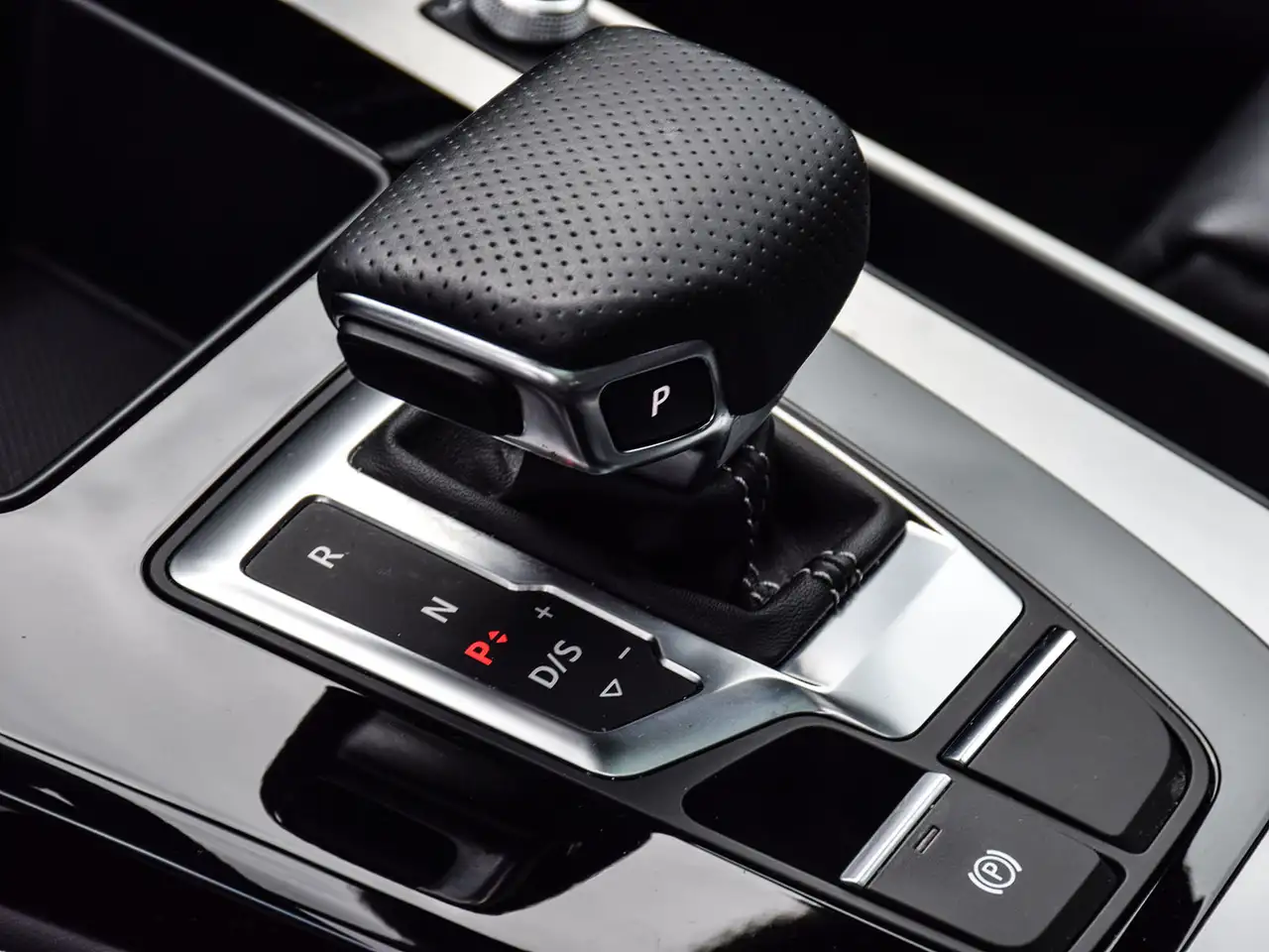 Audi Q5 снимка Audi Q5