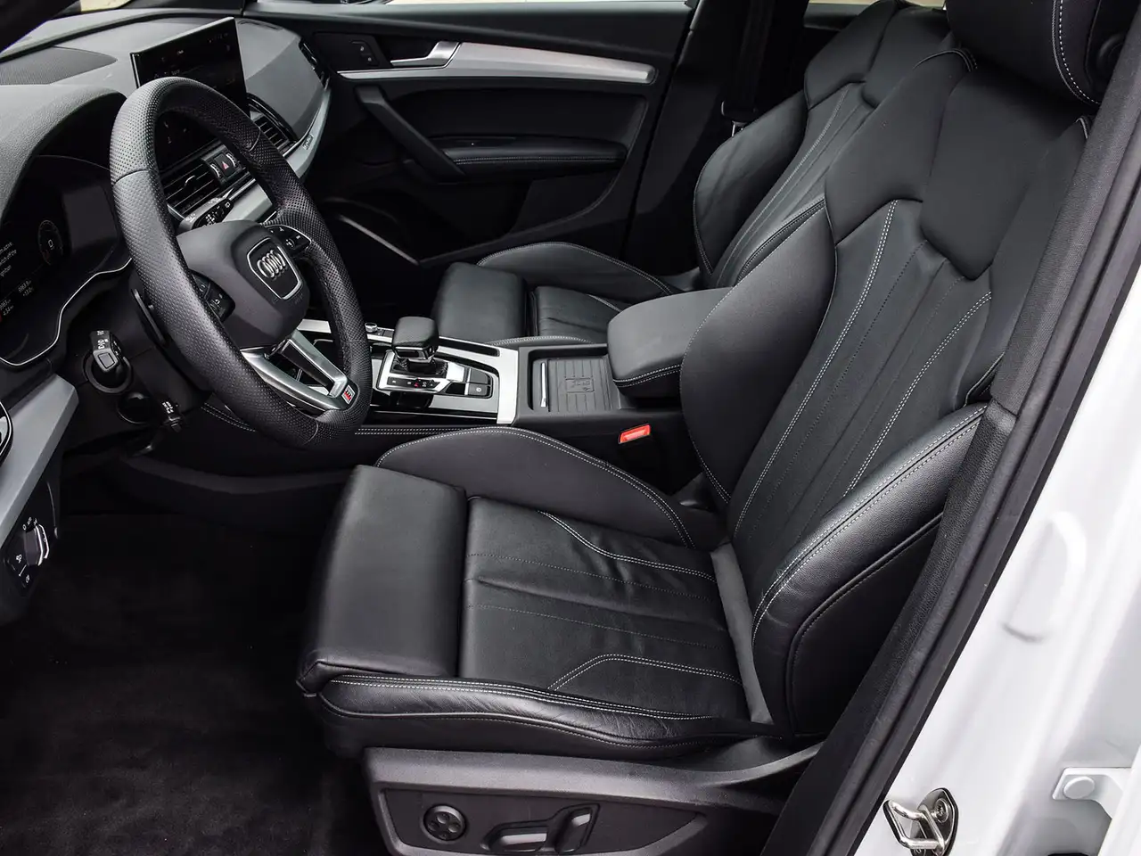 Audi Q5 снимка Audi Q5