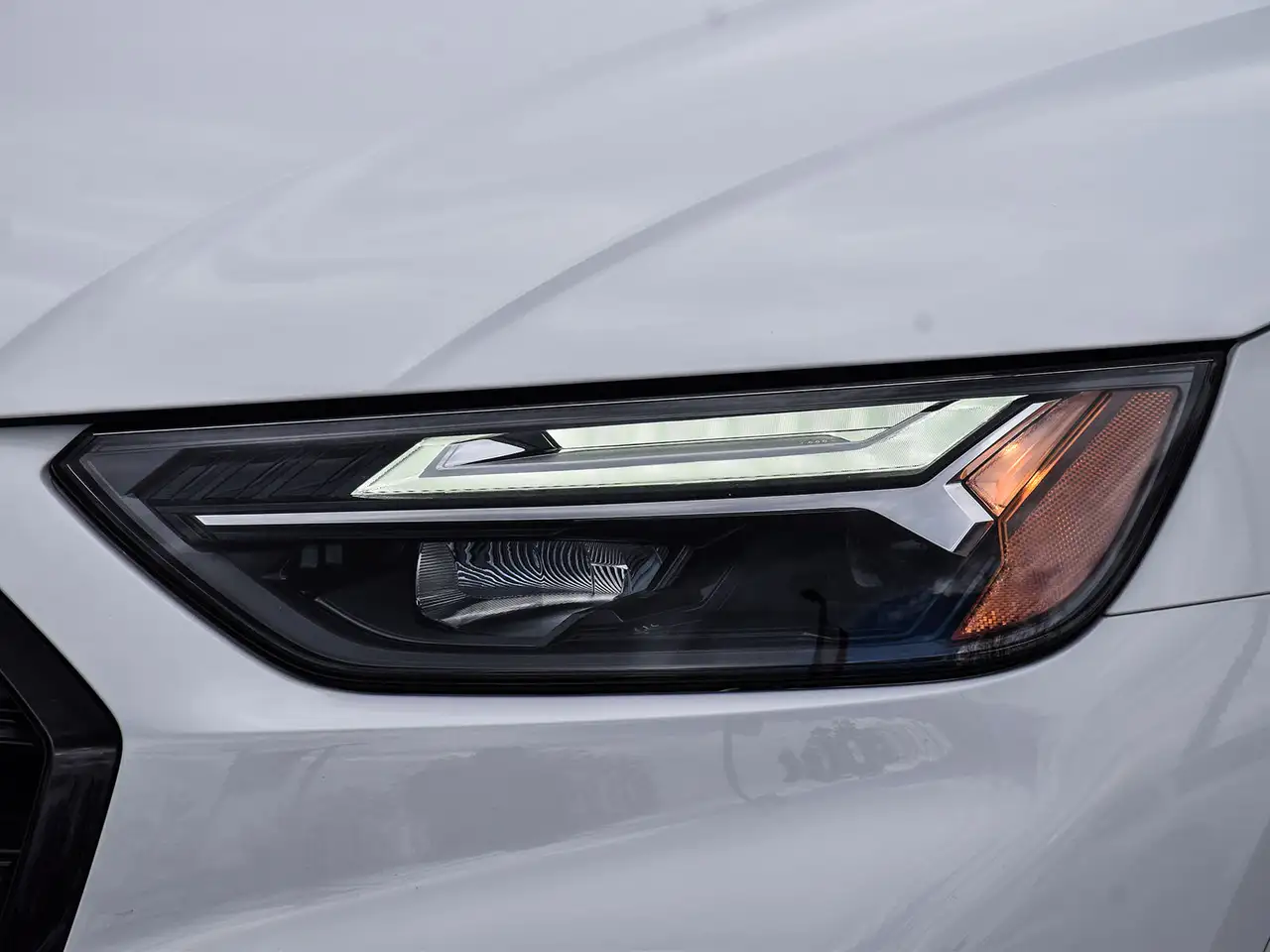 Audi Q5 снимка Audi Q5