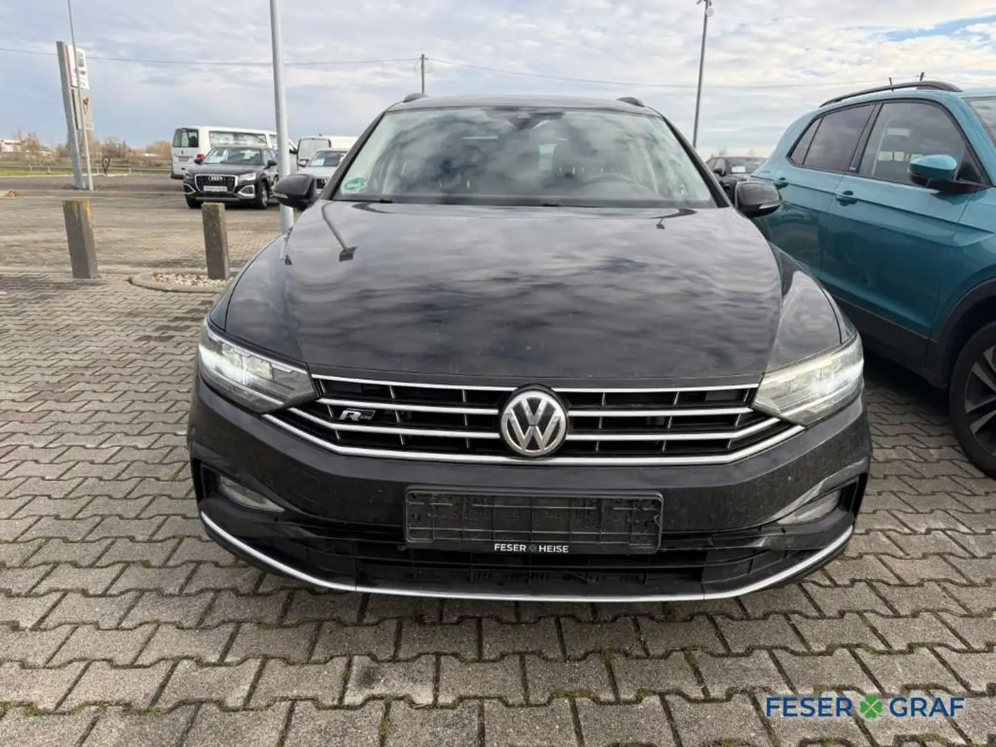 Volkswagen Passat Variant 2.0 TDI DSG Business R-LineEX*AHK*Navi*App*RearVie Noir - 2