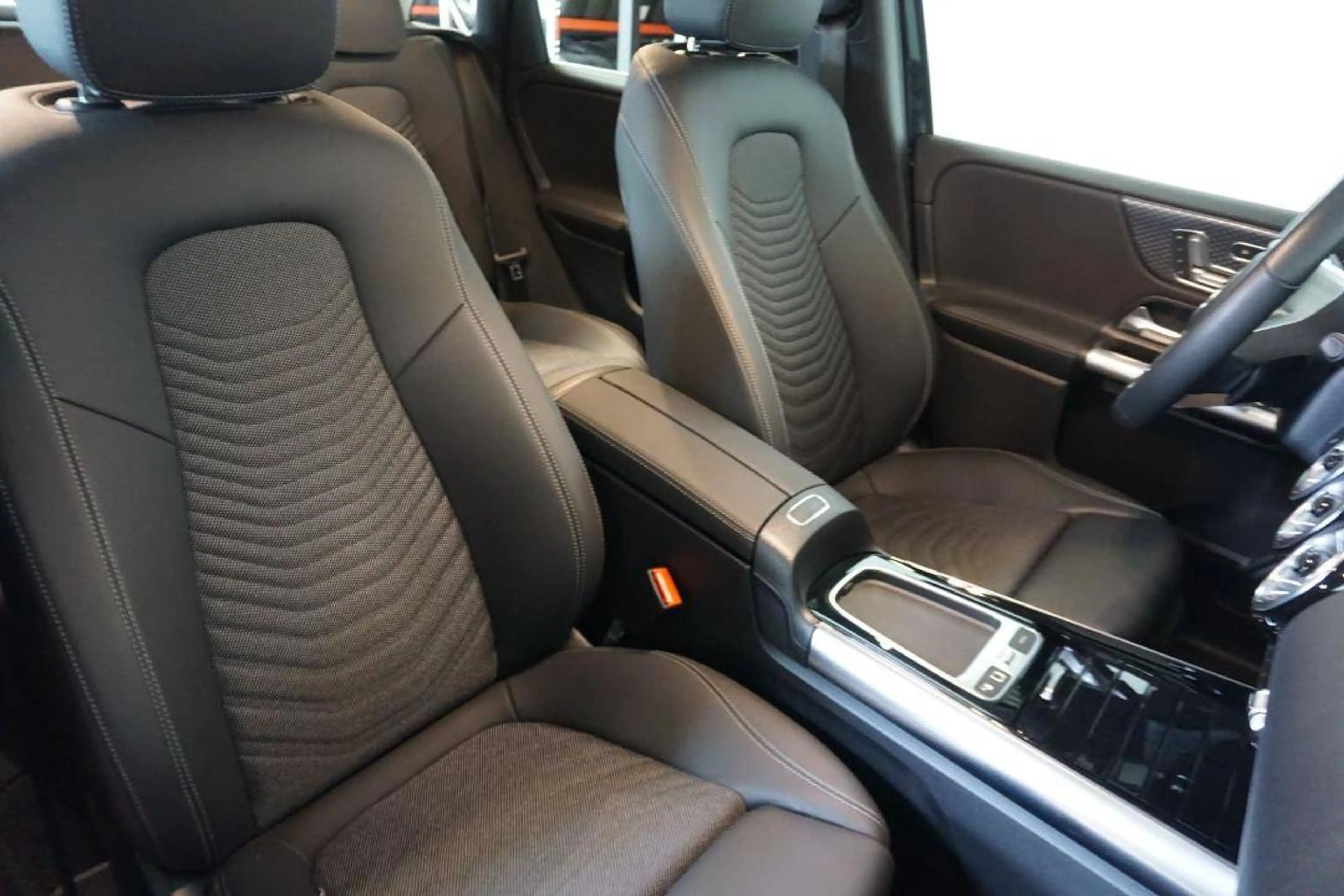 Mercedes-Benz B 200 MEMORY ZETELS — photo 4