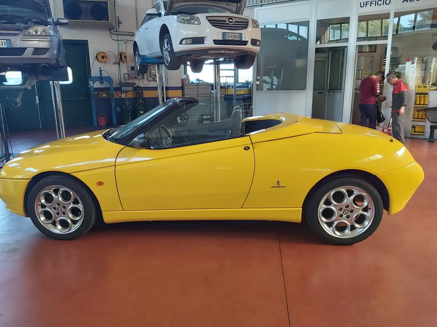 Alfa Romeo Spider Spider 2.0 ts limited edition GIALLO GINESTRA Gelb - 1