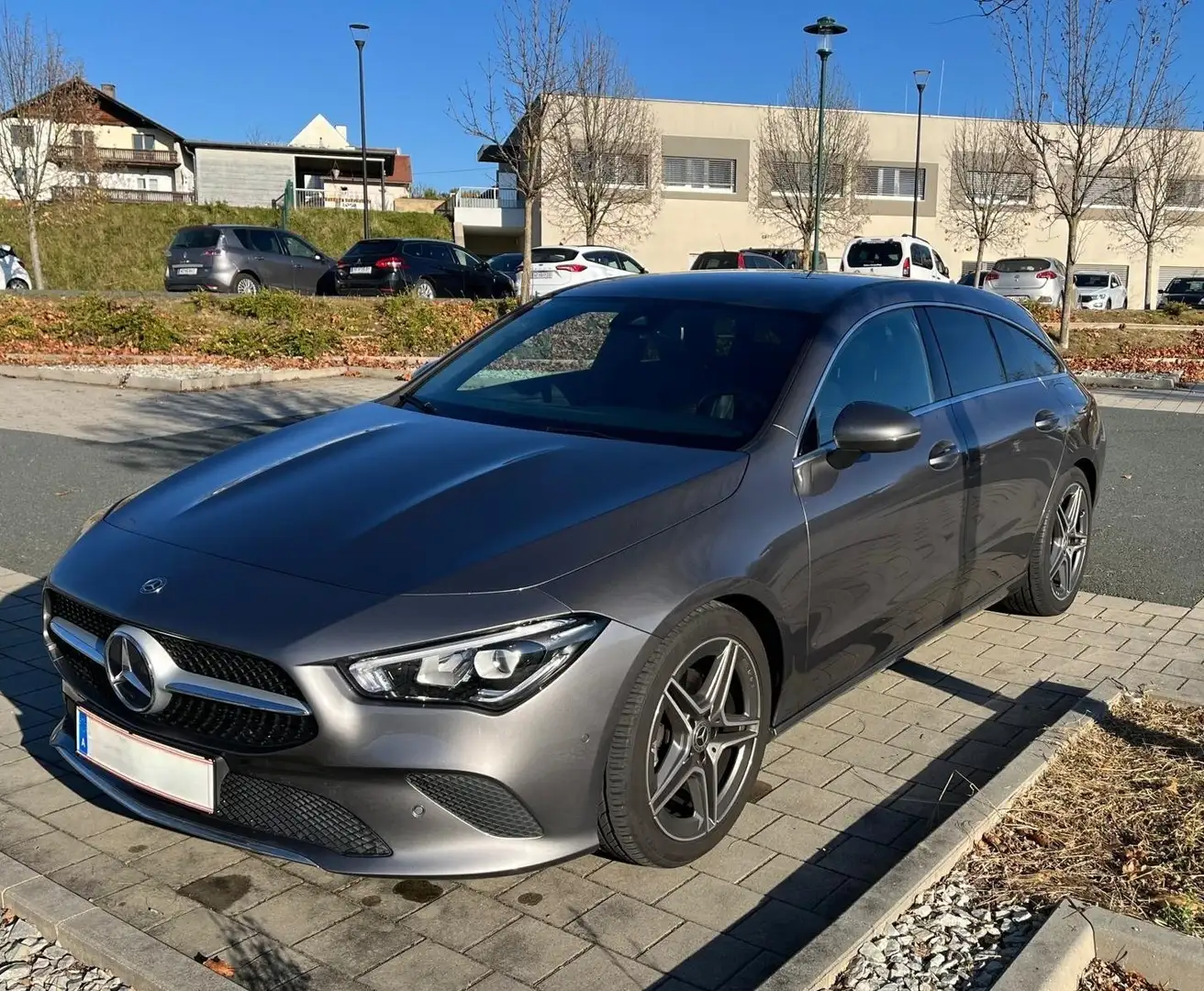 Mercedes-Benz CLA 200 d Shooting Brake I Aut. I R-CAM I AMG I MBUX I *Junge Sterne Garantie* Grau - 1