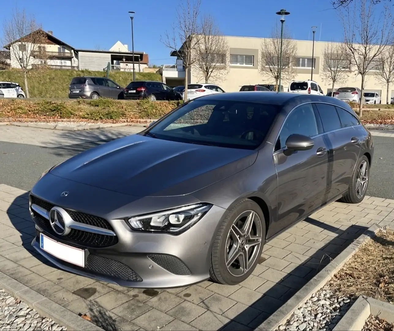 Mercedes-Benz CLA 200 d Shooting Brake I Aut. I R-CAM I AMG I *Garantie* Grau - 1