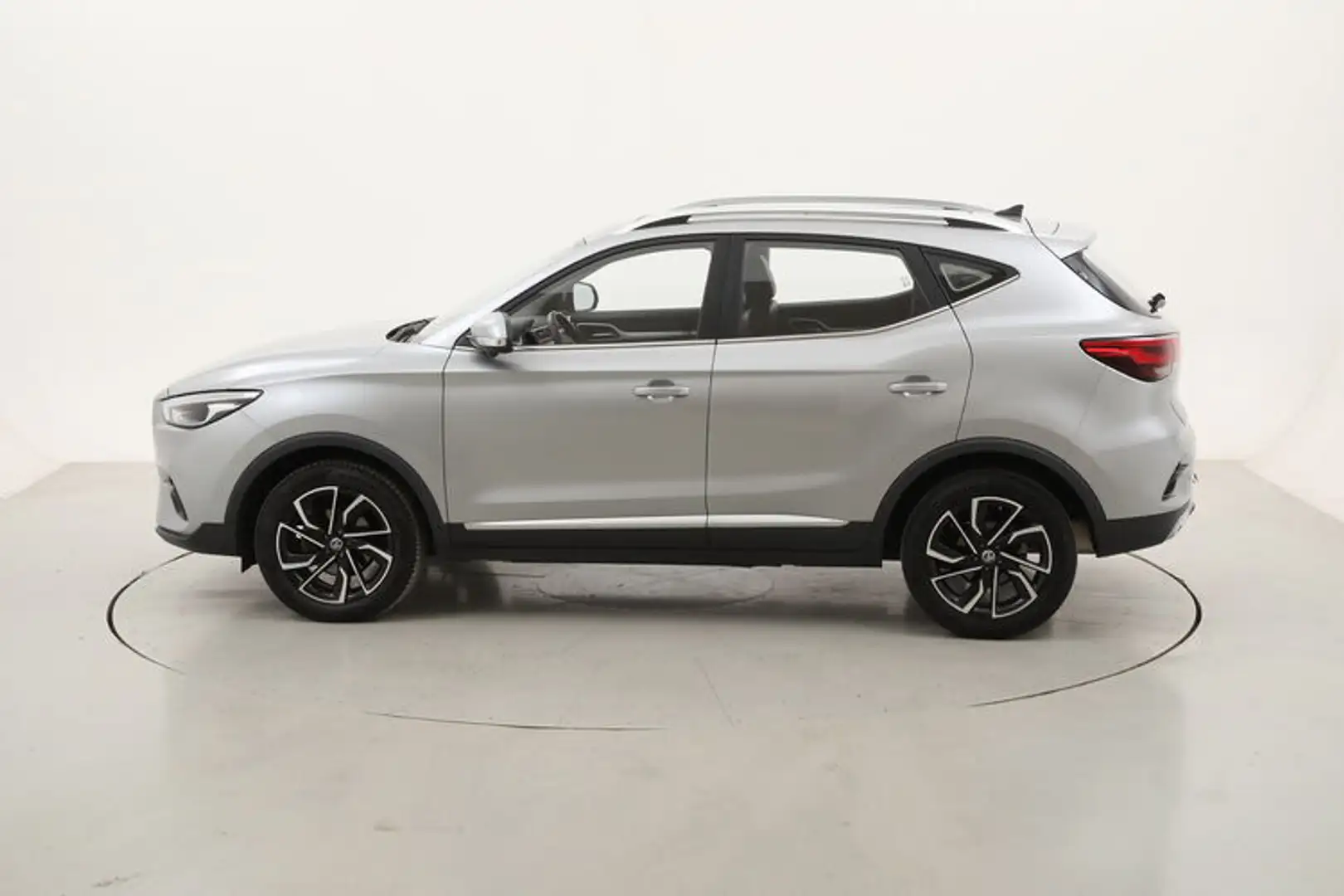 MG ZS Luxury 1.0 Benzina 111CV Grigio - 2