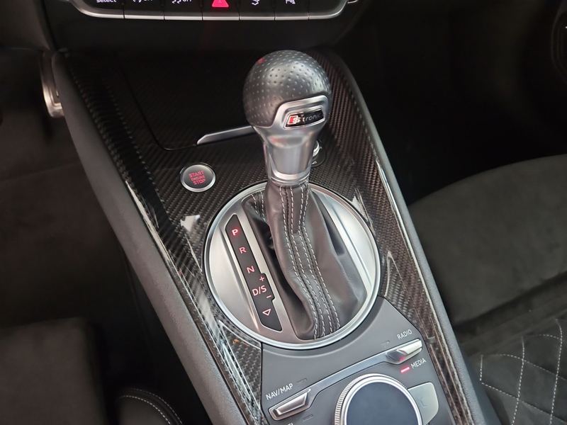 Audi TT 45 Coupe quattro S-Line Matrix-LED Sound — photo 15