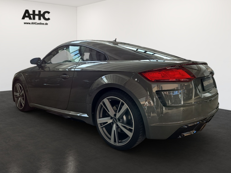 Audi TT 45 Coupe quattro S-Line Matrix-LED Sound — photo 4