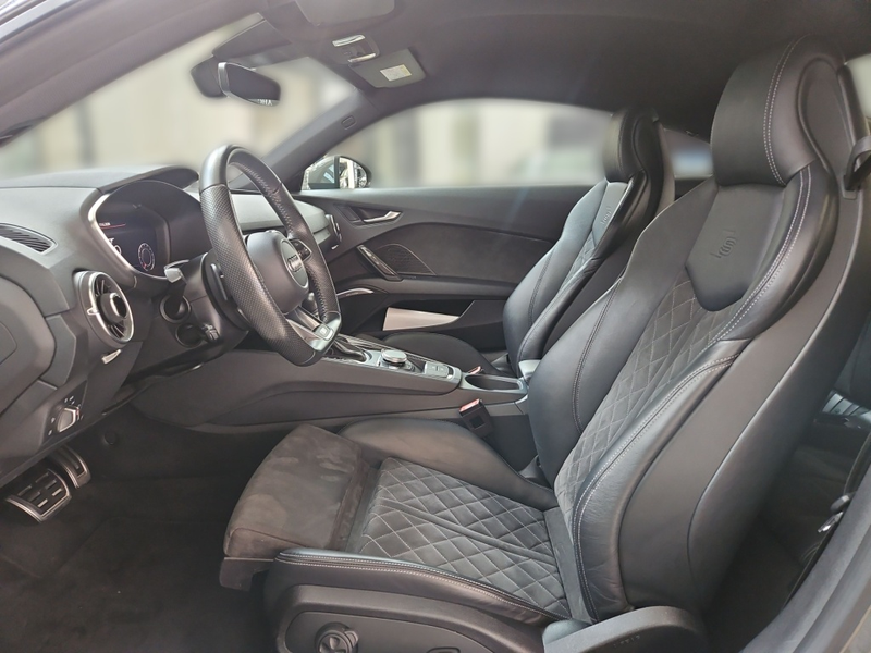 Audi TT 45 Coupe quattro S-Line Matrix-LED Sound — photo 7
