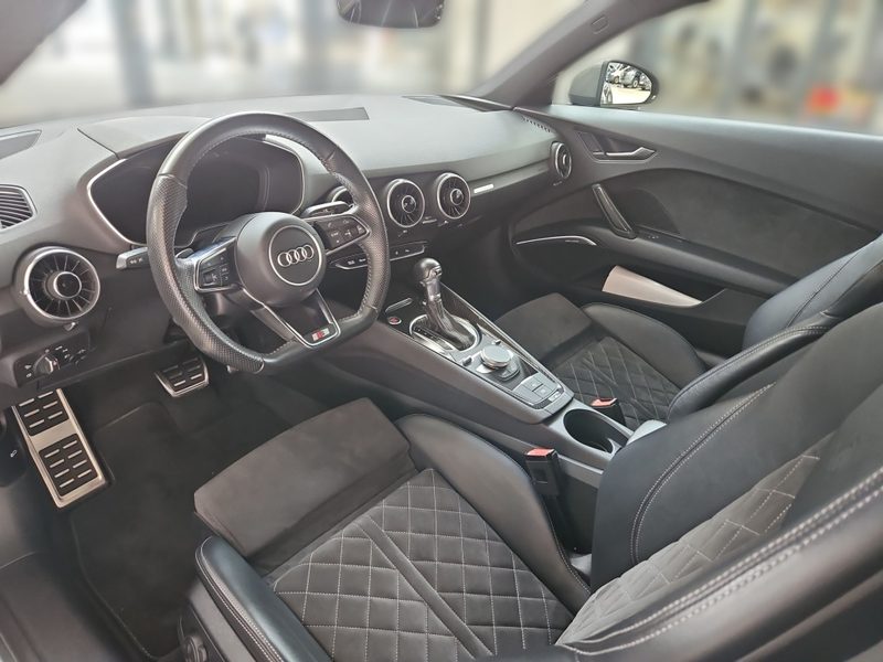 Audi TT 45 Coupe quattro S-Line Matrix-LED Sound — photo 10