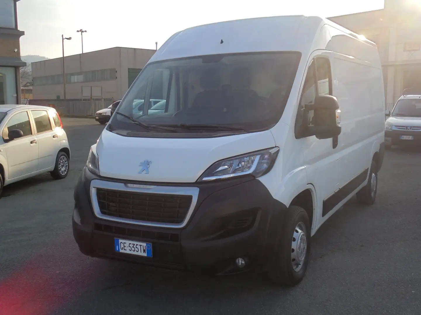 Peugeot Boxer 2.2 MJET 130 CV FURGONE PASSO MEDIO TETTO ALTO Bianco - 1