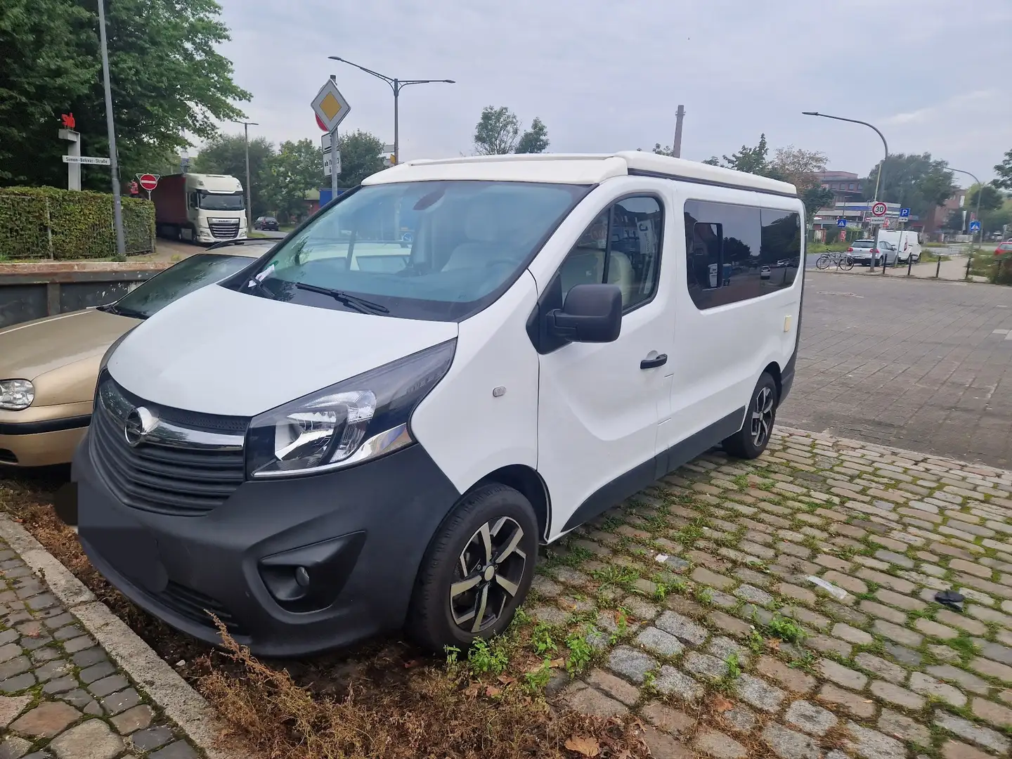 Opel Vivaro Vivaro-B als Wohnmobil Weiß - 2