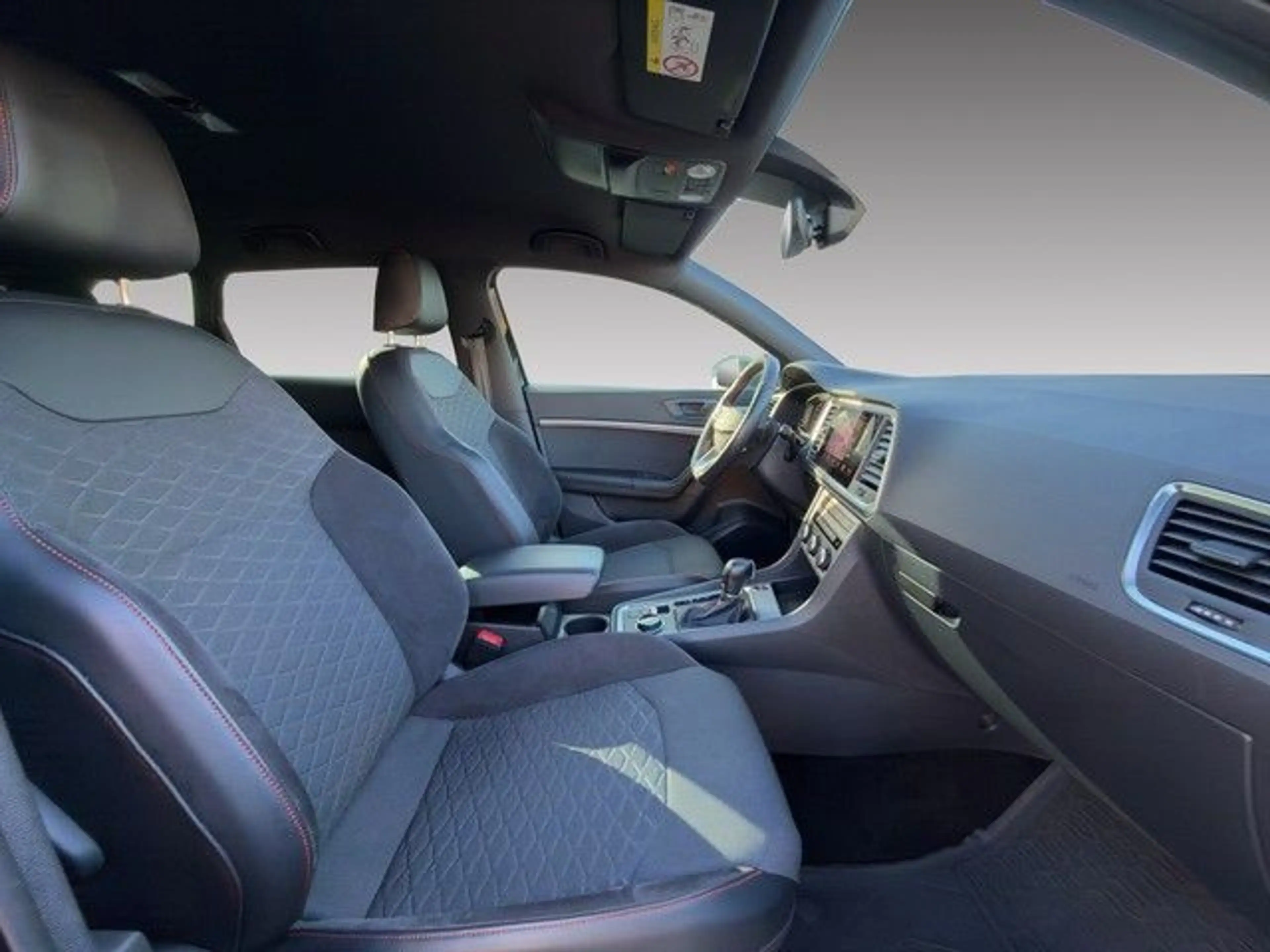 SEAT Ateca 2.0 TSI 4Drive DSG FR AHK Standhzg. — photo 13