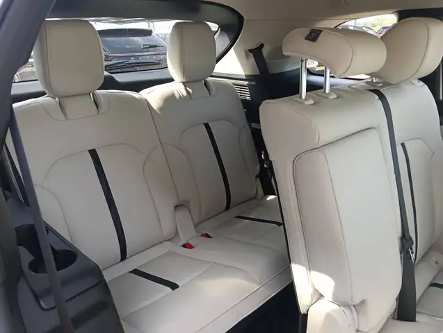 Mazda CX-80 view 14