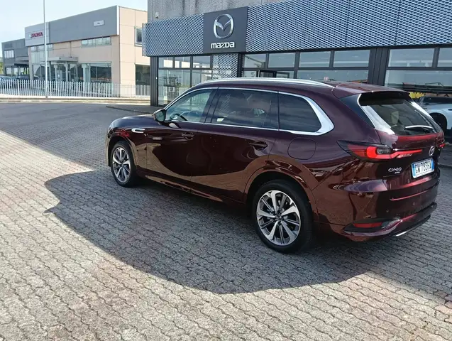 Mazda CX-80 view 5