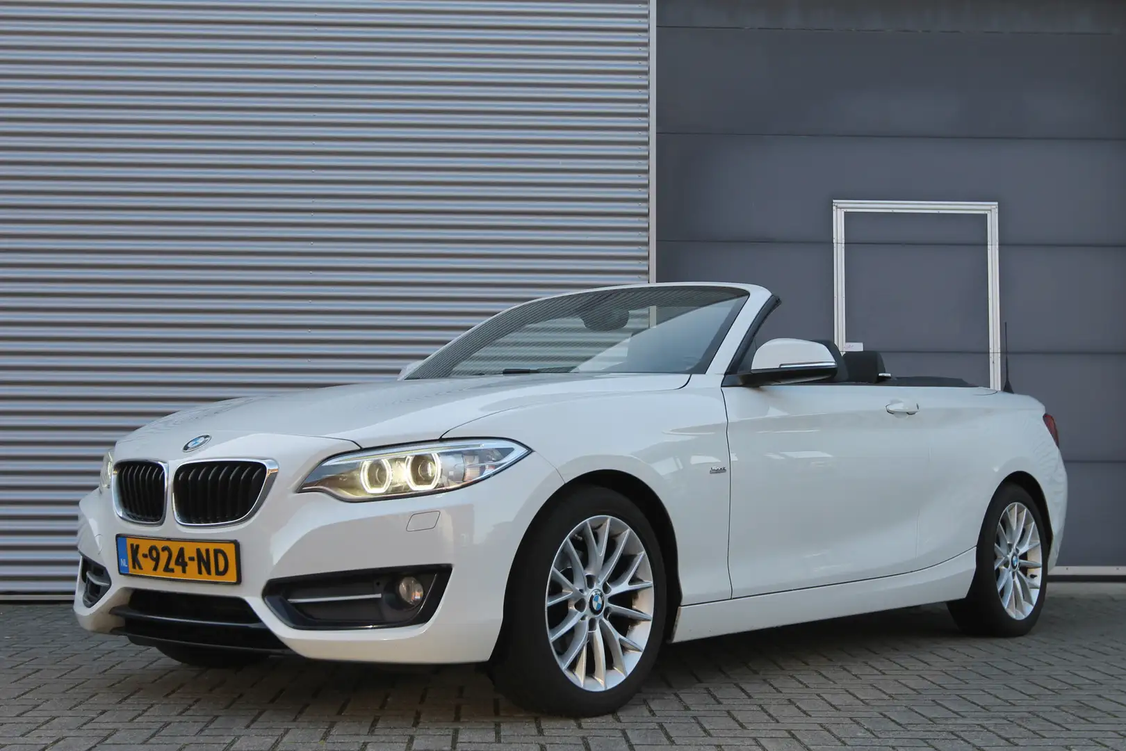 BMW 218 2-serie Cabrio 218i High Executive I AUT. I SPORT- White - 1