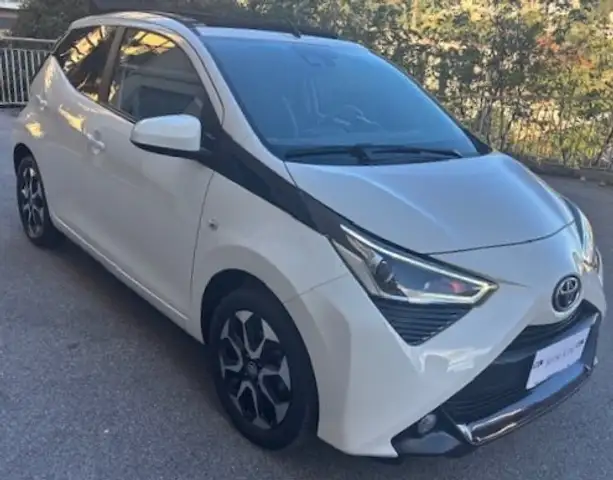Toyota Aygo Cabrio 1.0 VVT-i 72CV 5P. M-MT X-Wave