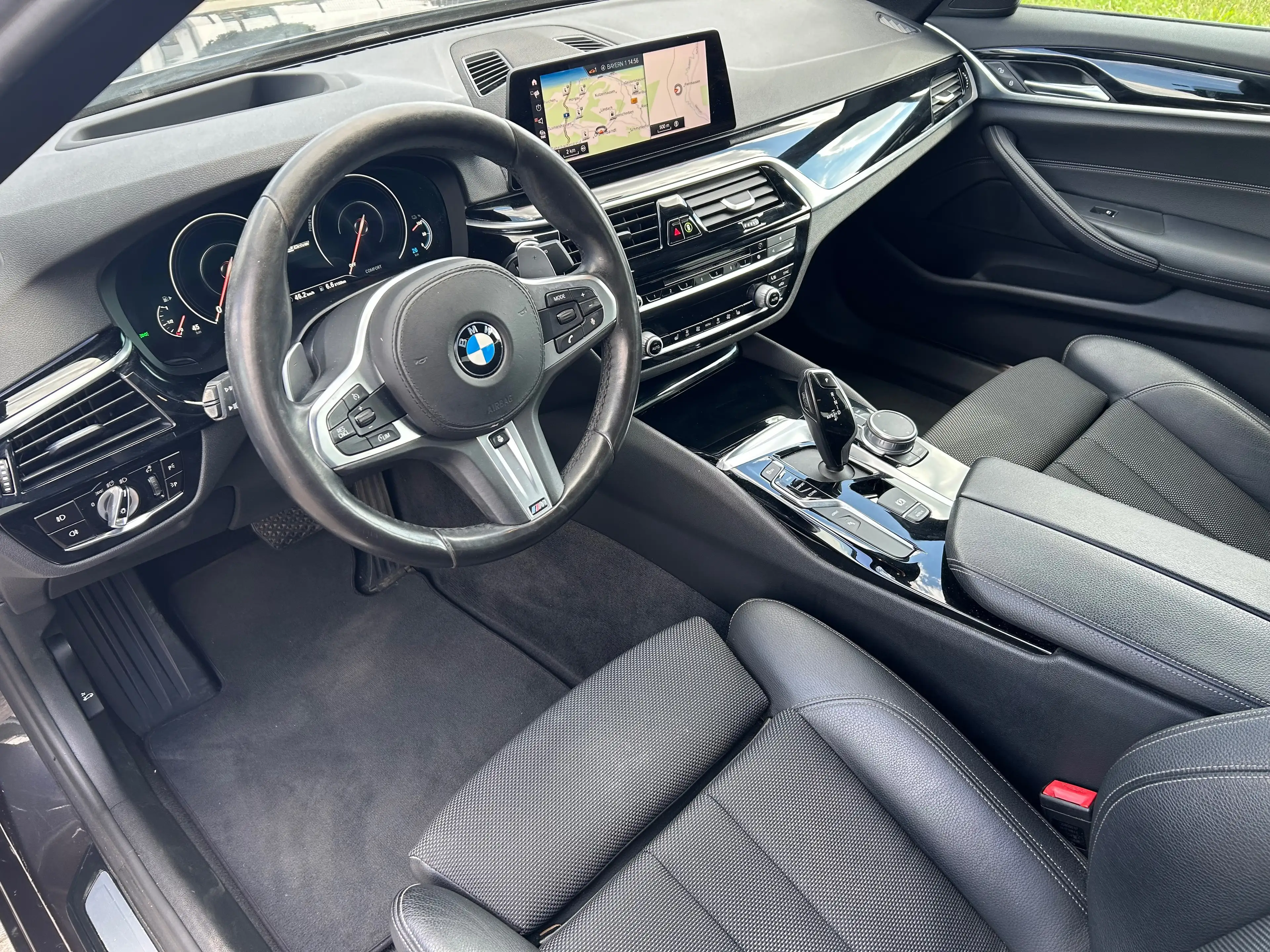 BMW 530 530e Sport HuD NaviProf AdLED KoZg HiFi LRH 19" — photo 9