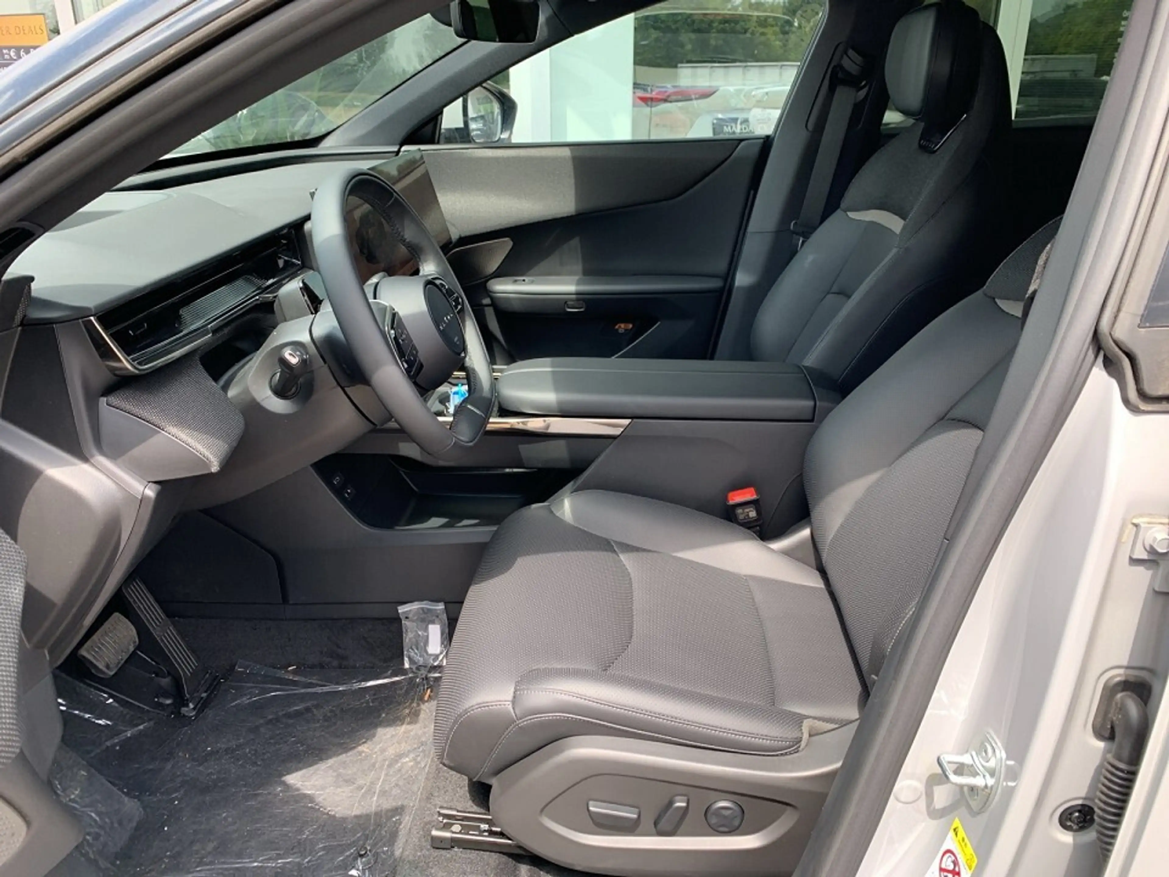 Mazda CX-6e Mazda CX-6e 78kWh Takumi — photo 8