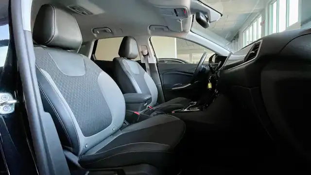 Opel Grandland view 13