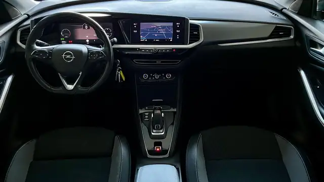 Opel Grandland view 9
