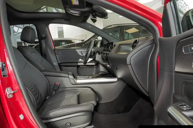 Mercedes-Benz B Class view 6
