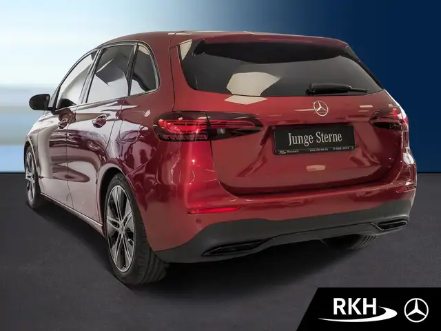 Mercedes-Benz B Class view 4