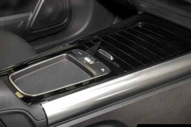 Mercedes-Benz B Class view 8
