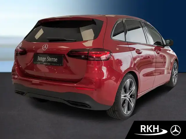 Mercedes-Benz B Class view 3