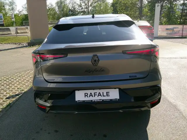 Renault Rafale Atelier Alpine E-Tech Plug-in Hybrid 300 4x4 Ansicht 6