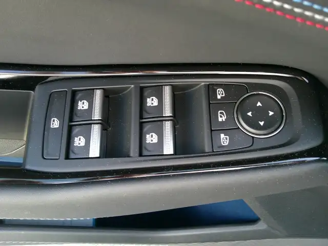 Renault Rafale Atelier Alpine E-Tech Plug-in Hybrid 300 4x4 Ansicht 16