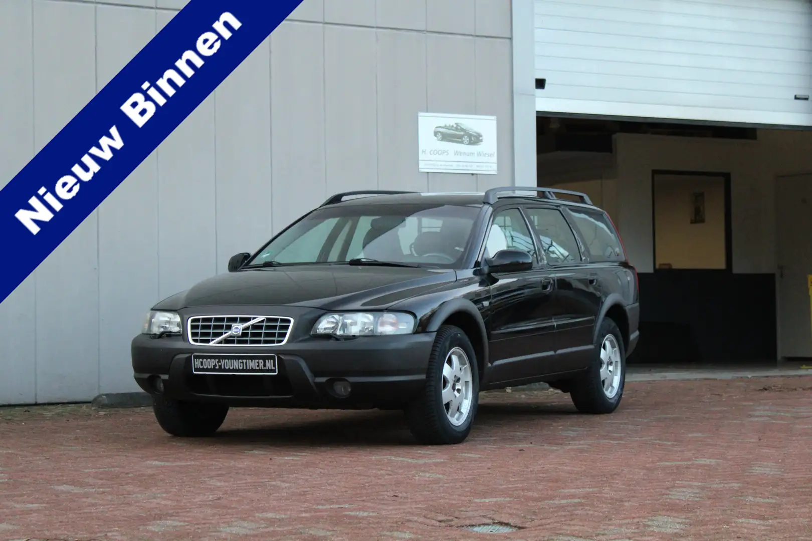 Volvo XC70 2.4 T AWD YOUNGTIMER incl. 21% BTW Noir - 1