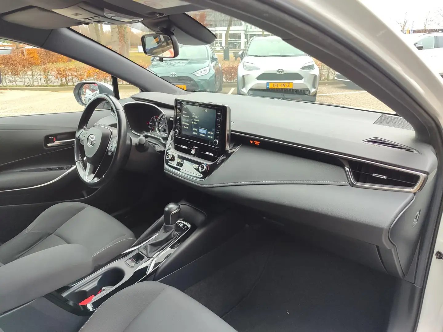 Toyota Corolla Touring Sports 1.8 Hybrid ACTIVE 4S-BANDEN AD-CRUI Weiß - 2