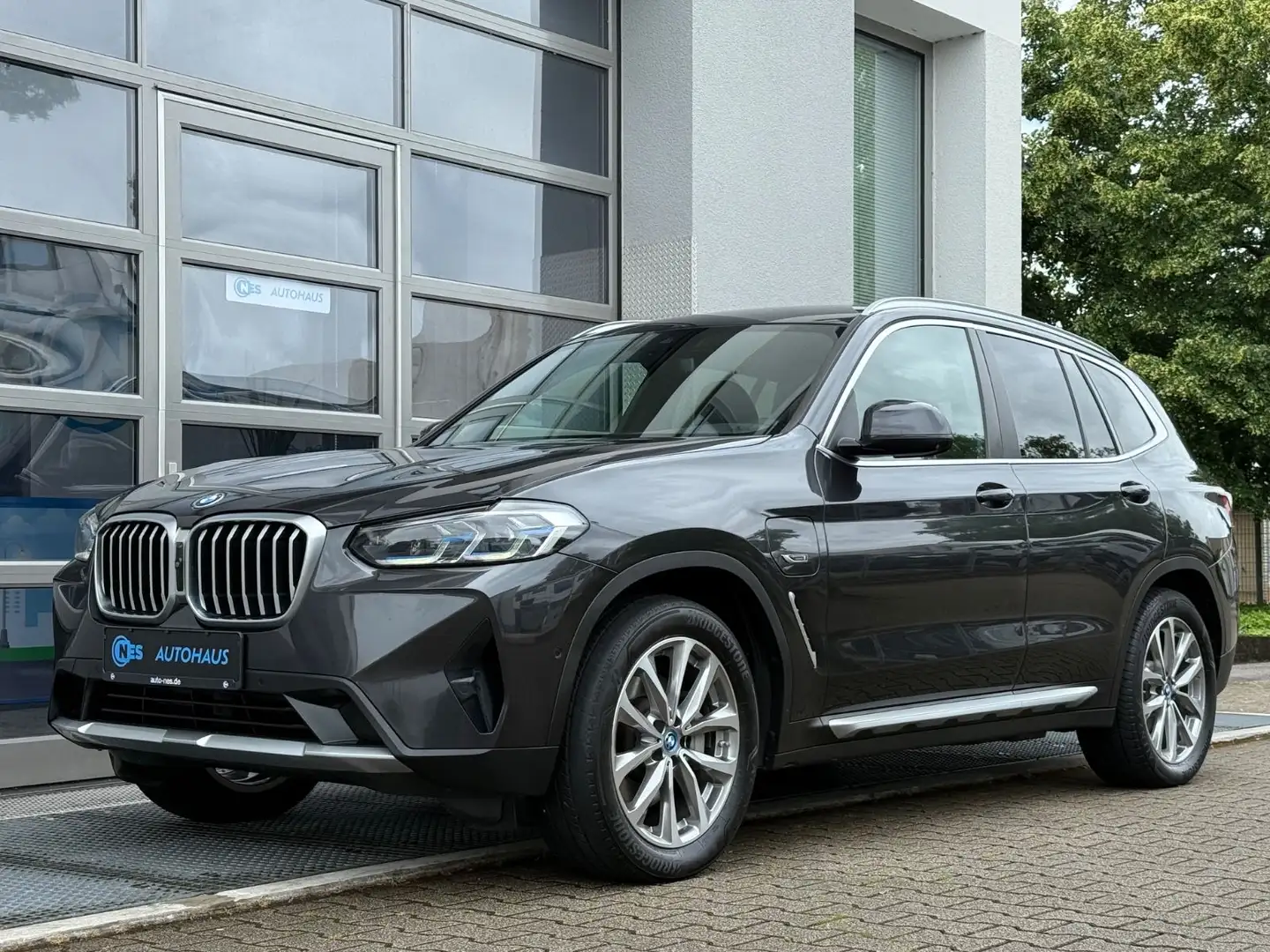 BMW X3 30e xDr*LASER*360*LEDER*KEY*HUD*M SPORT L*19' Grau - 1