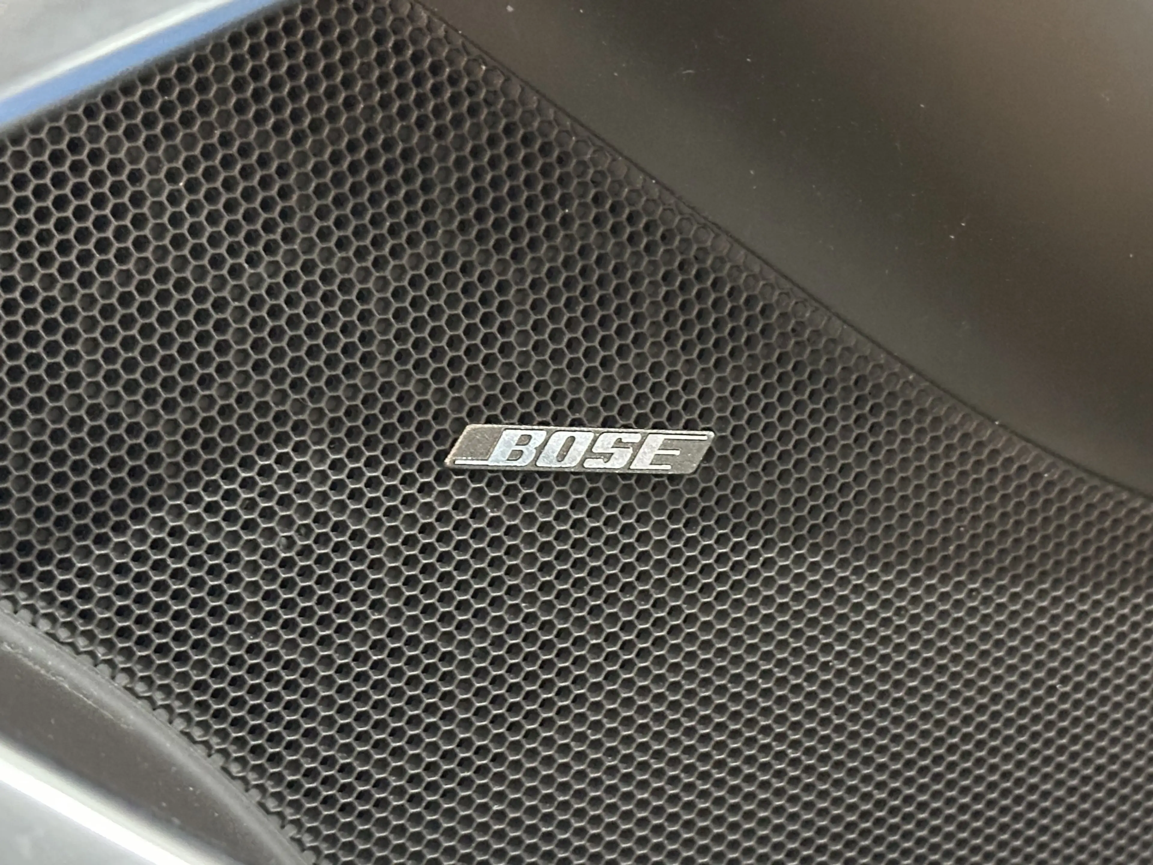 Porsche Boxster 718 Leder BOSE R.Cam Navi Sitzbelüftung — photo 11