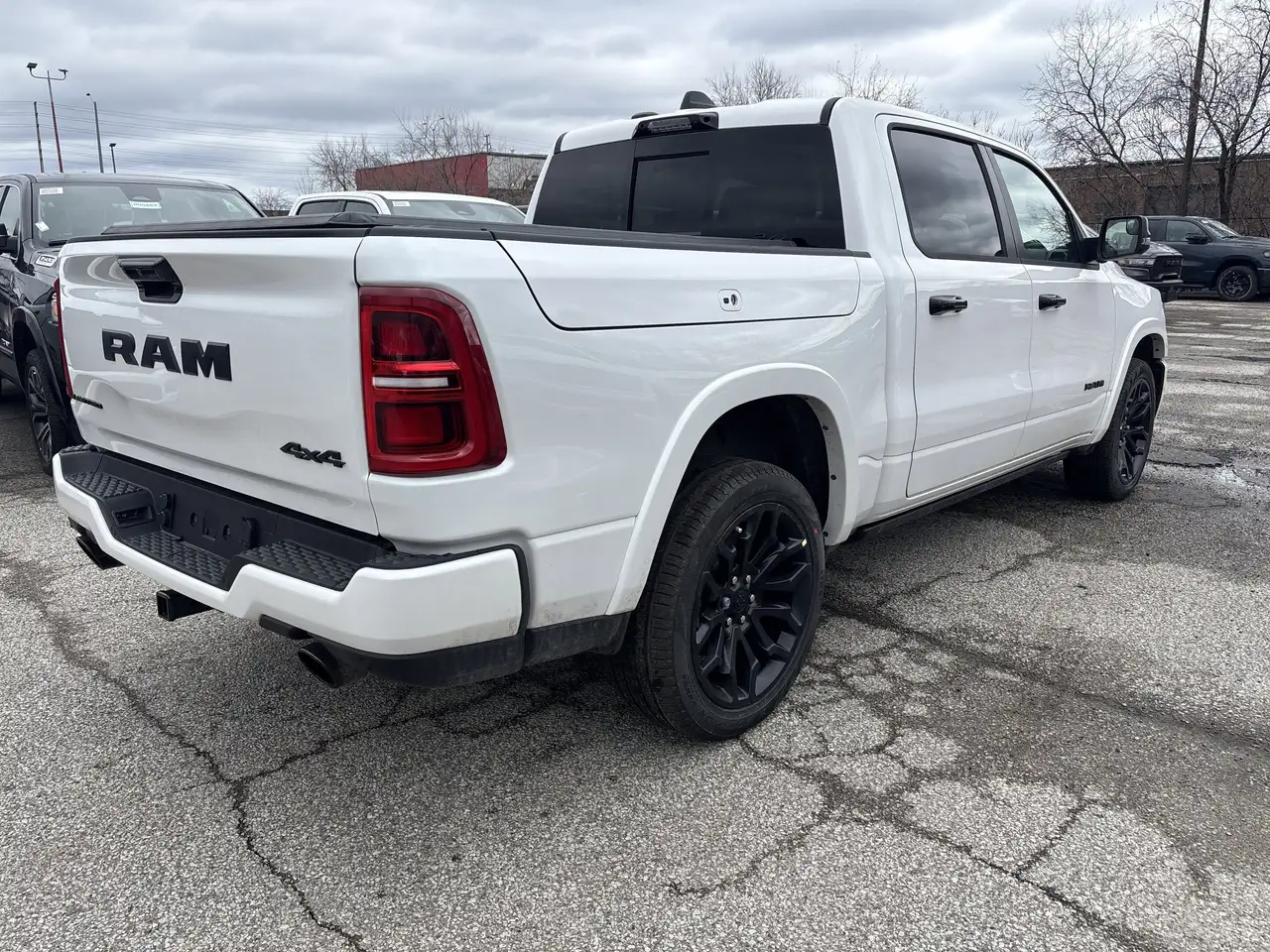 RAM 1500 снимка RAM 1500