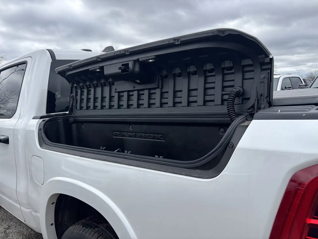 RAM 1500 снимка RAM 1500