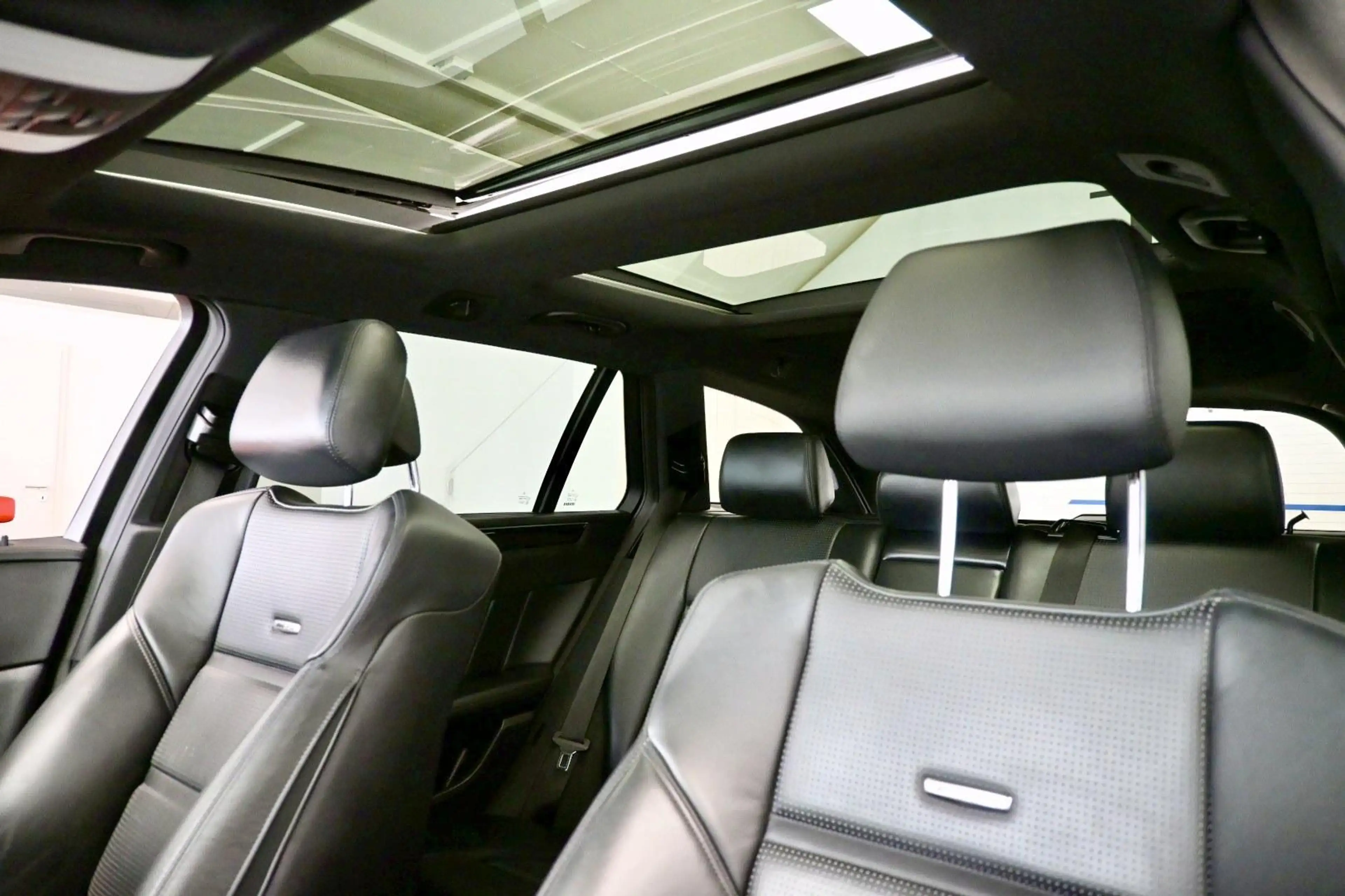 Mercedes-Benz E 63 AMG E 63 AMG T 4Matic AMG *Night+Driver+Pano* — photo 11