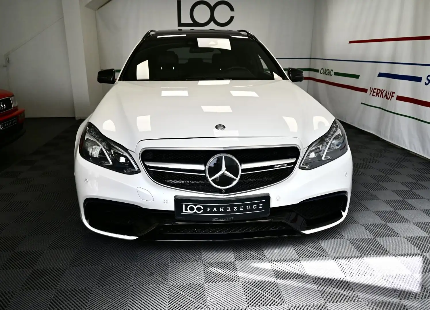 Mercedes-Benz E 63 AMG E 63 AMG T 4Matic AMG *Night+Driver+Pano* Blanco - 2