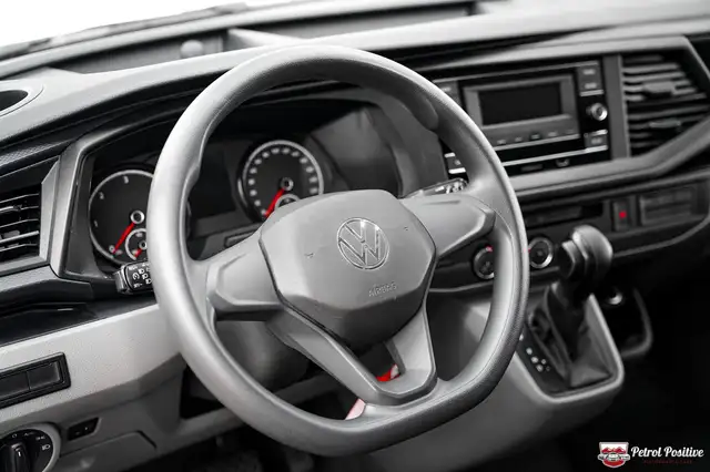 Volkswagen Transporter view 27