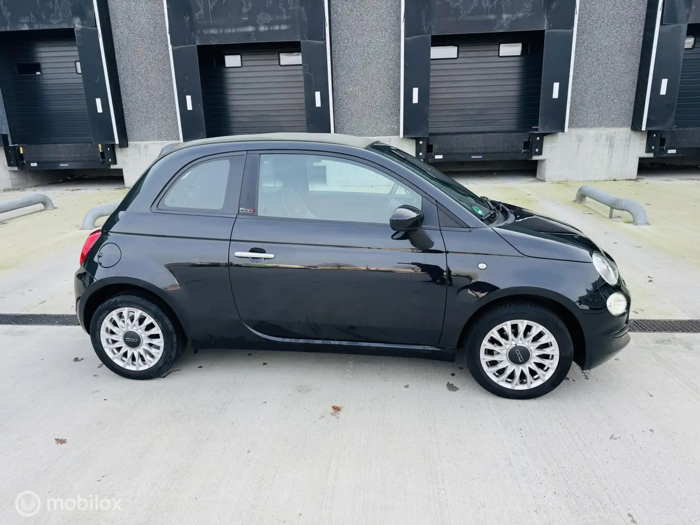 Fiat 500C 1.0 Hybrid Lounge Cruise PDC Carplay Led Zwart - 2