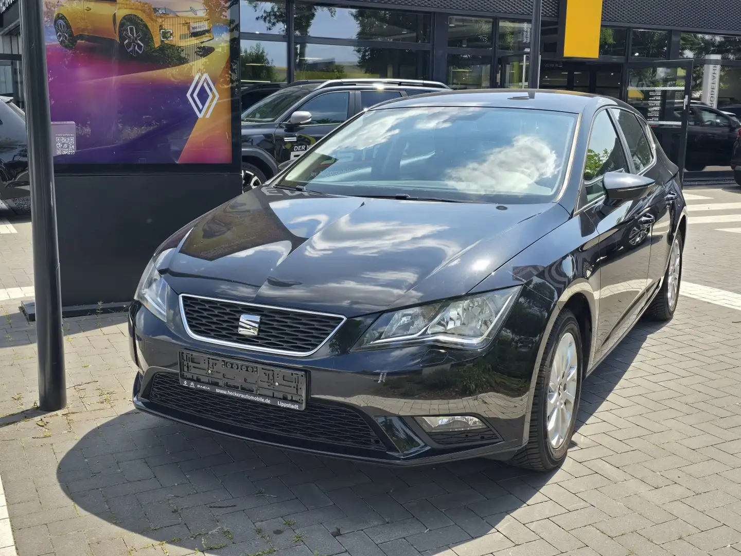 SEAT Leon 1.2l TSI Style S&S *Navi*Szhzg.* Schwarz - 2
