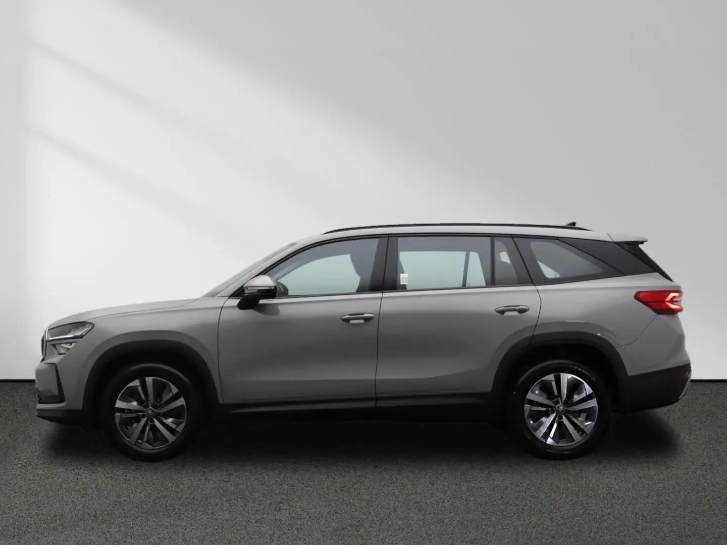 Skoda Kodiaq Selection 2.0 TDI 150PS DSG Gris - 2