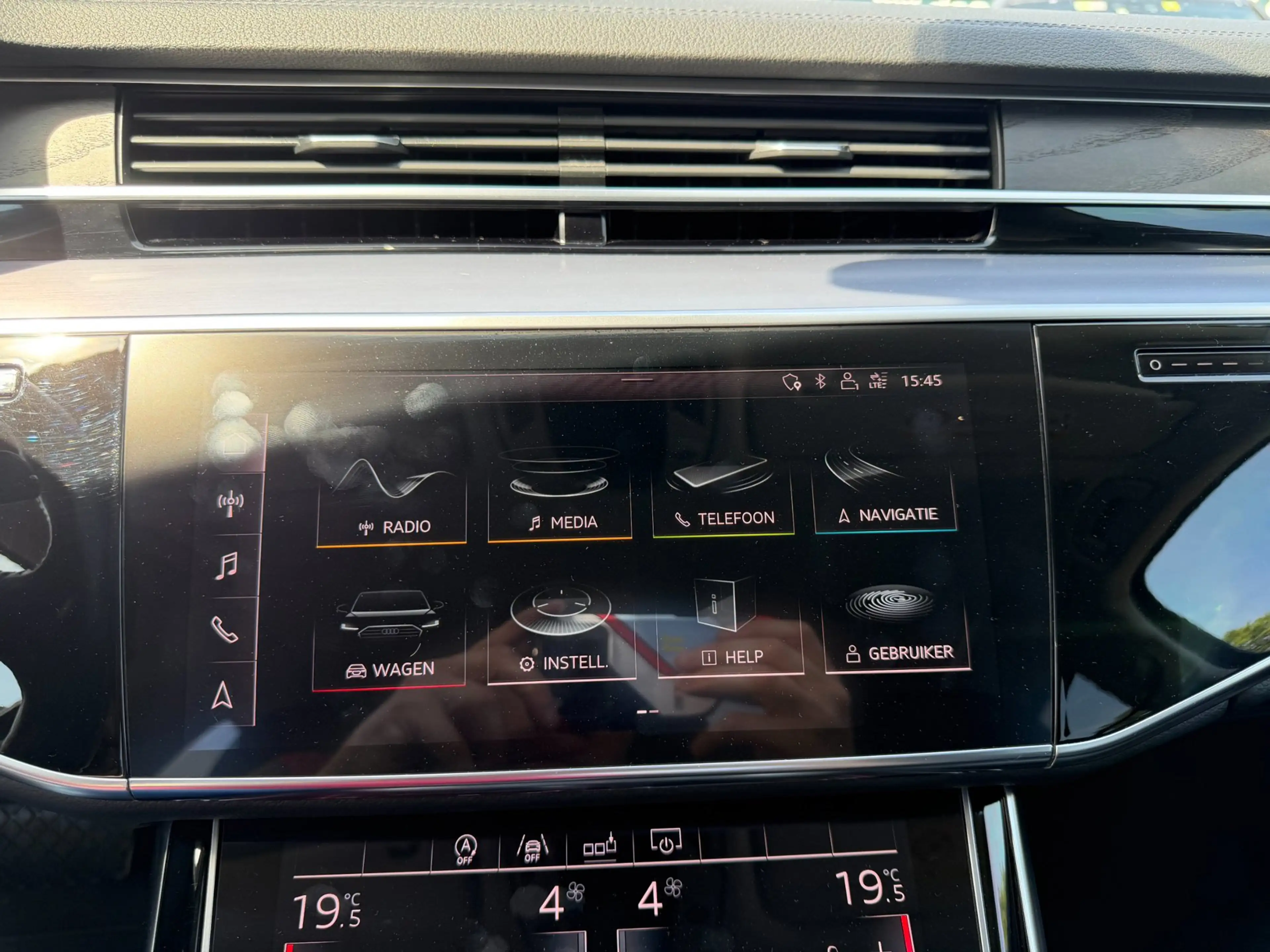 Audi A8 55 TFSI quattro Pro Line Plus — photo 20