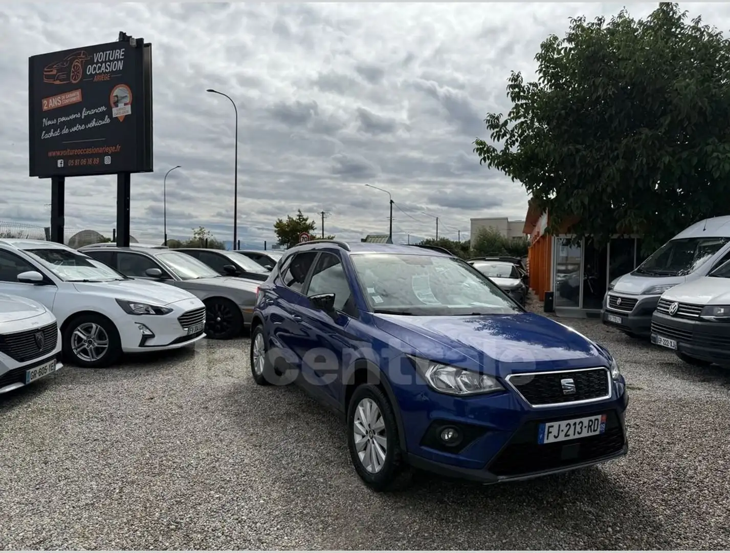 SEAT Arona Arona TSI 95ch Urban Sport Line Bleu - 2