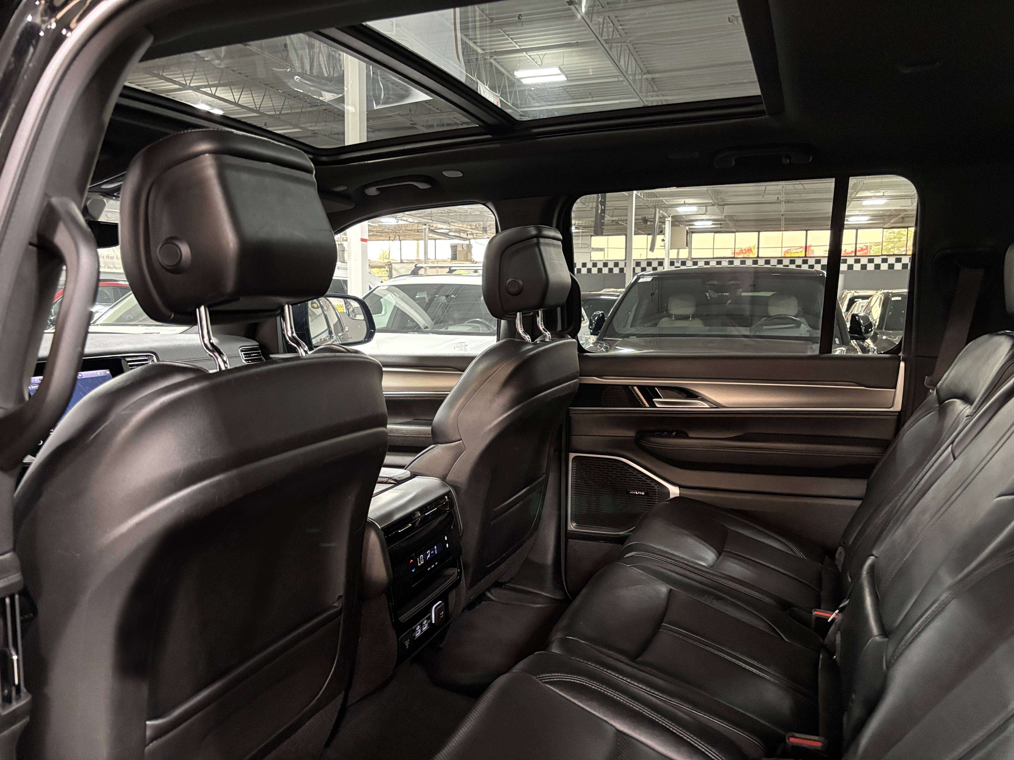 2024 Jeep Wagoneer 4WD