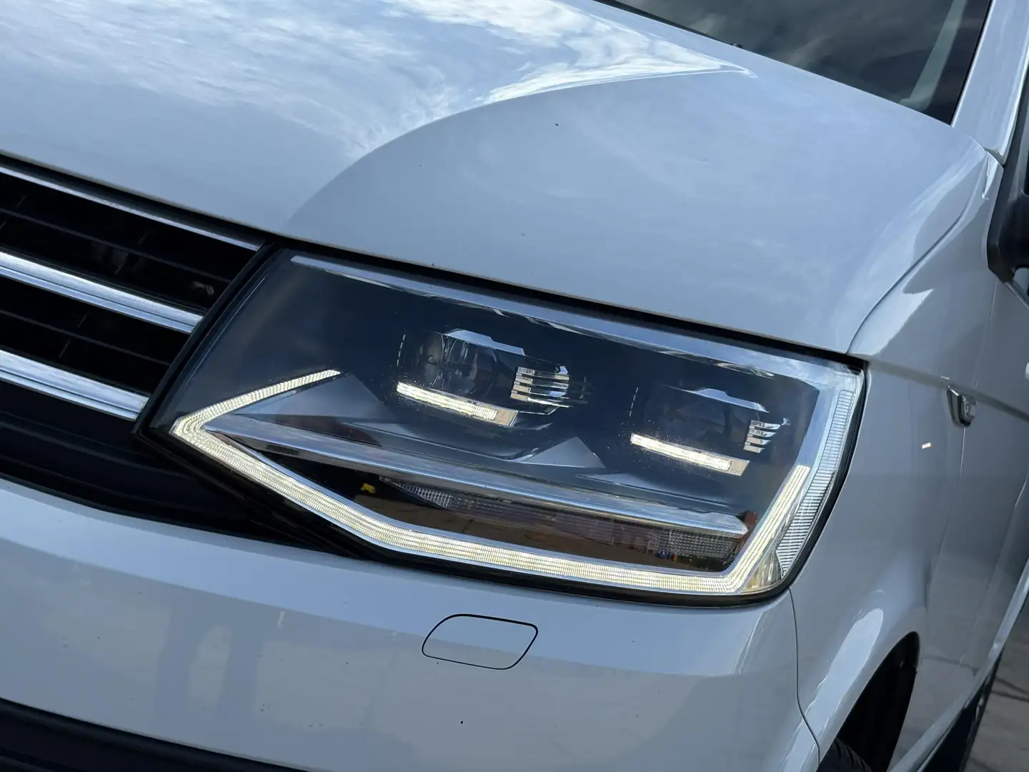 Volkswagen T6 Transporter 2.0 TDI L2H1 DC Highline | MARGE / GEEN BTW | Adap Blanc - 2